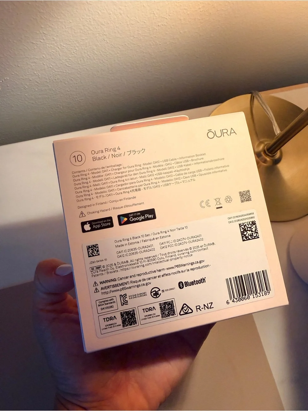 Oura Black Ring Charger with White Presentation Box